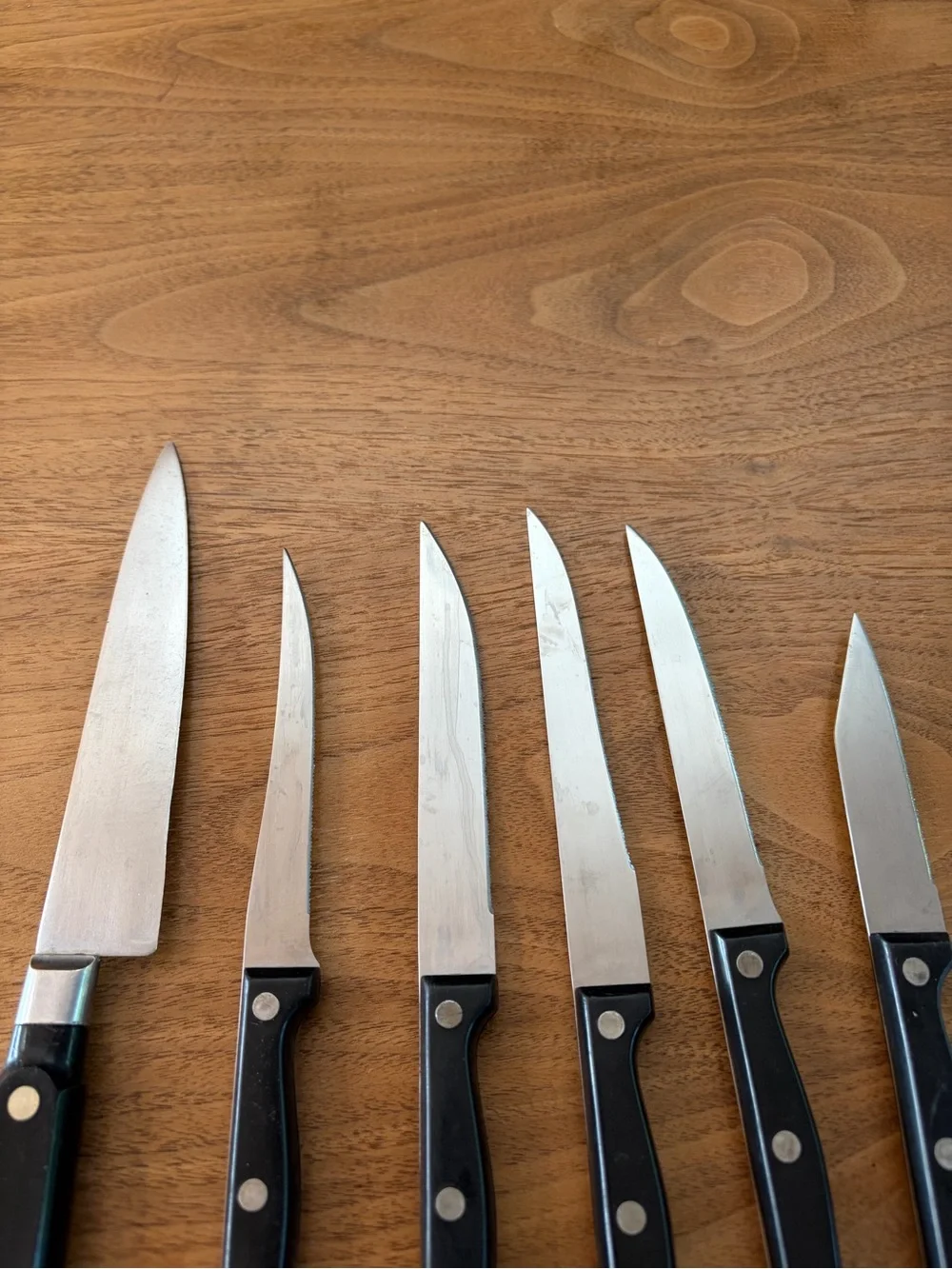 6 knives